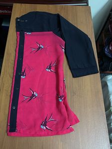 Chic Bird Print Top