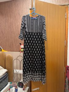 “Rangriti” Indie Black Gown (Almost 🆕)