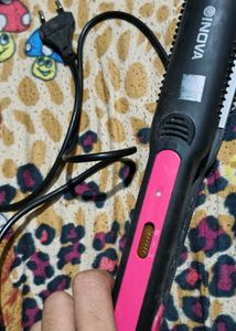 InNova Hair Straightener