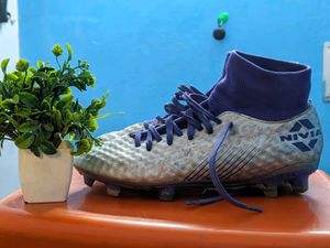 Size &#34;6&#34; NIVIA Oslar Blade 3.0 Football Studs