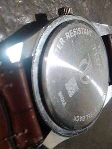 Titan Classic Brown Leather Watch 🤤