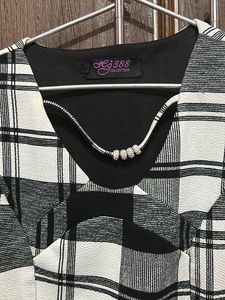 Plaid Sleeveless Top