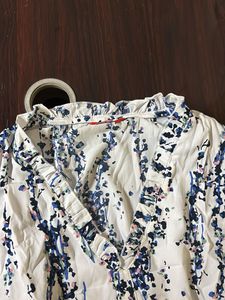 IVES BRAND V Neck Floral Print Top