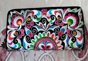 Embroidered Floral Zip Purse