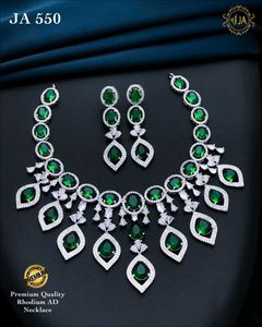 Emerald Necklace Set