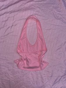 pink halterneck cropped top