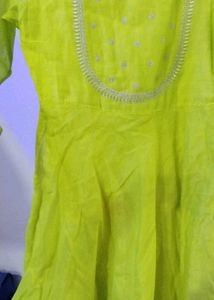 Aayna Women Solid Cotton Silk Anarkali Kurta
