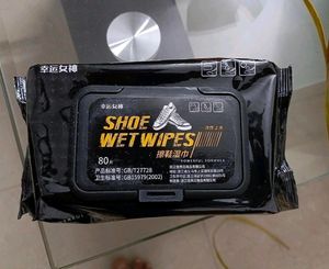 Natural Sneaker & Shoe Cleaner Wipes - 1 Packs of 30 - Portable Sneakers Cleaner Shoe Wipes Quickly Remove Dirt & Stains - These Disposable Shoe Cleaning Wipes Can Be Used On Most Footwear