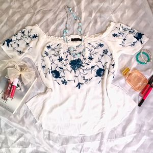 white viscose top with blue embroidery 𐙚