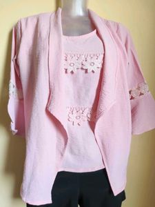 BOGO🎁Buy One Get 1 Free🎁 Pink Top Size M