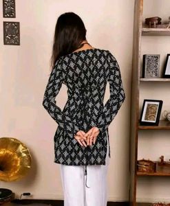 Elegant Black &amp; White Kurti