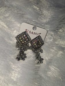 Sanvi Silver Earrings