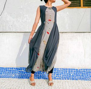 Designer Kurta With Floral Design (Navratri Vibe)