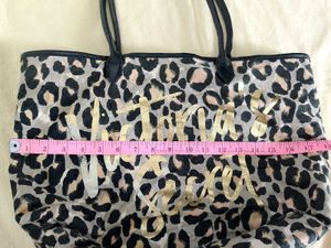 Victoria&#39;s Secret Leopard Print Tote Bag