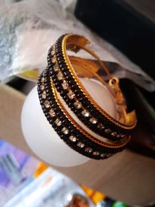 8 Item Earings