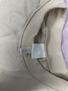 H&amp;M Sweatshirt