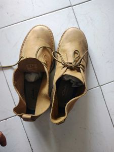 New Clarks Leather Ankle Boots good polish Needed