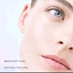 Lancome Clarifique Exfoliating &amp; Hydrating Dual Essence with Glycolic Acid
