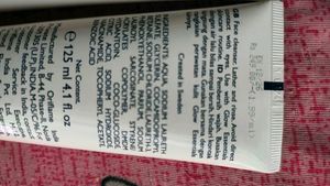 Oriflame Glow Essential Face Wash