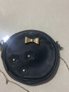 2 Sling Fix Price Fur Purse + Black Round Purs