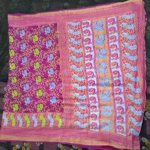 Beautiful Magenta Colour Saree