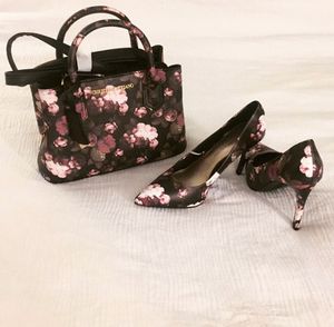 Floral Pumps