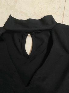 Black Fashion Neck Top Woman