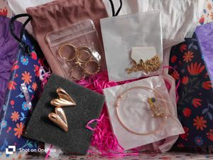 8 Combo Gold Jewellery