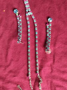 2 Color Necklace With Earings