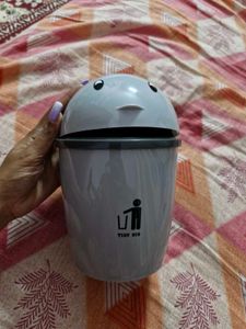 Table Dustbin