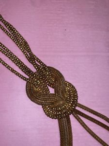 Knot Detail Chain Necklace