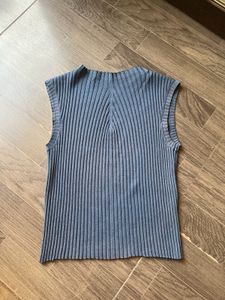 Fitted Top
