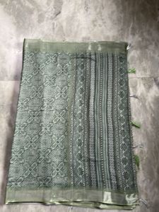 New Saree With Attached Blouse Piece