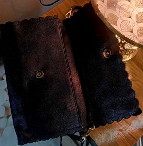 H&amp;M Scalloped Crossbody Bag