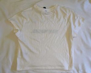 h&amp;m Seoul Graphic Tee