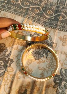 Pearl &amp; Gold Bangle Set