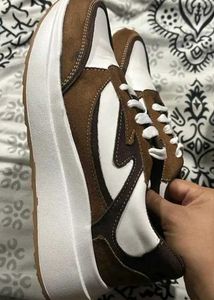 Sneakers Reduced Price Offer Pls