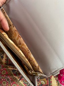 Chic Grey Chain Crossbody Bag