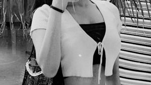 it was in trend that time wore only once’s