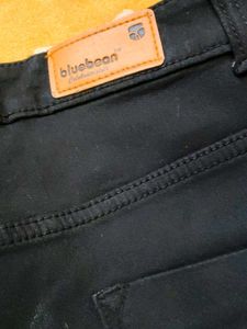 Black Denim Capri Jeans