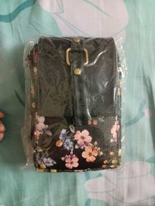 Cute Floral Print Sling Bag