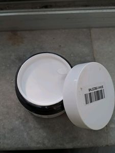 Good Vibes: De-Tan Cream SPF 30