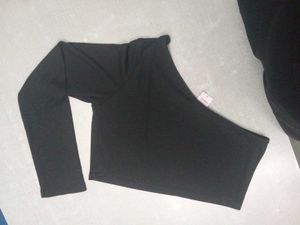 URBANIC Asymmetric Black Crop Top