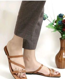 ( COMBO OF 2 ) BRAND NEW VIRGO AND MAX FLATS