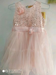 Kids Girl Frock 5-6 Year Old ,Neat And Clean.