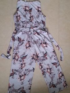 Metro-fashion&#39;s Beautiful Jump Suit