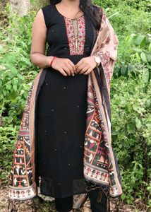 Black Kurta Set