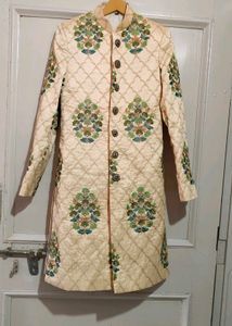 Cream Colour Floral Design Jodhpuri