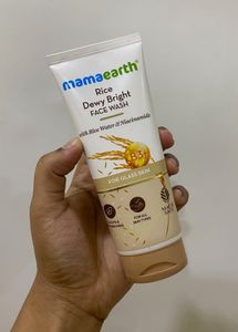 Mamaearth Rice Dewy Bright Face Wash