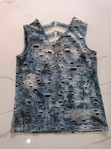 Trendy Korean Top Ripped